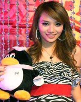 李雨奚（&ldquo;以纯&rdquo;休闲服饰平面代言）