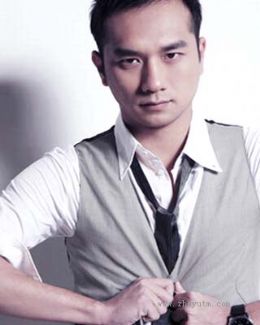 黄觉（&ldquo;东方骆驼&rdquo;休闲服广告）