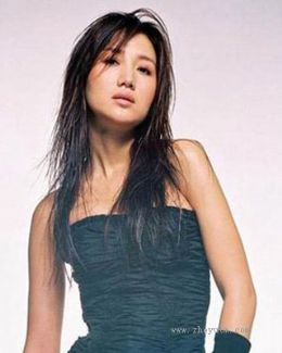 阿朵（&ldquo;多普达&rdquo;时尚手机585代言人）